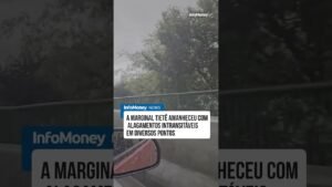 Marginal Tietê amanhece alagada e com pontos de interdição após fortes chuvas