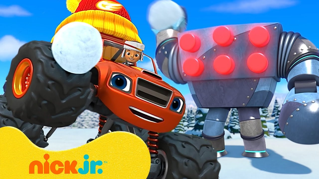 Blaze and the Monster Machines STOP a Robot with Snowballs! 🤖🌨️ | Nick Jr.