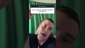 VOCE USA QUAL ESTRATEGIA PRA OPERA #iqoption #trader #daytrade #bitcoin #bolsadevalores #forex